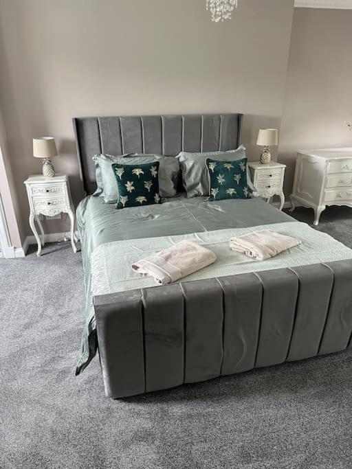 Cameron Coach House Modern Property In Murrayfield إدنبرة المظهر الخارجي الصورة